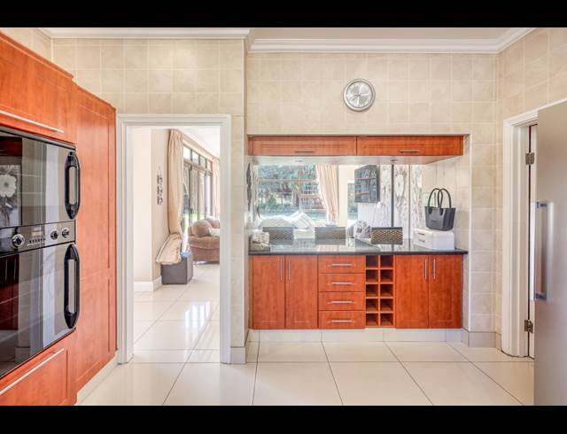 4 BEDROOM HOUSE FOR SALE IN GONUBIE
